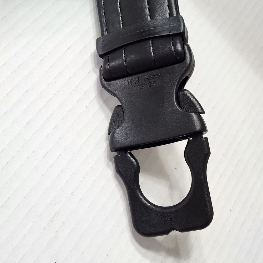 Uncle Mike’s Mirage Plain Ultra 2" Duty Belt Medium 32"-36" Black Nylon 7077-1 - Picture 5 of 8